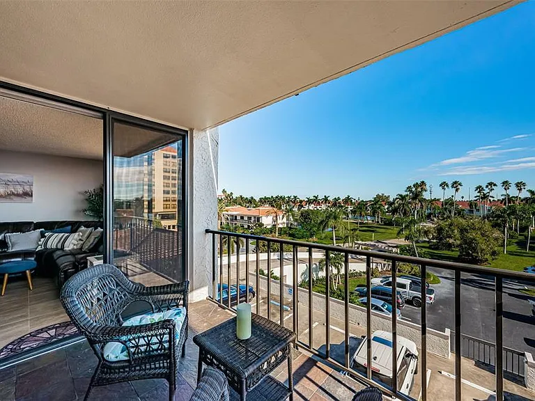 6295 Bahia Del Mar Cir #405 — Photo 30