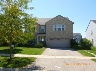 563 Gray Ave, Elburn, IL 60119