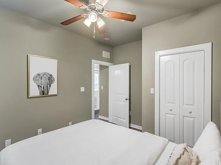115 S Donelson St — Photo 14