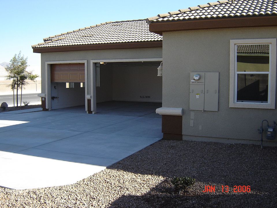 2nd image of 3819 W Hammer Ln