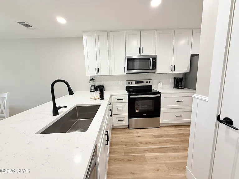520-R Jackson Blvd #1912 — Photo 2