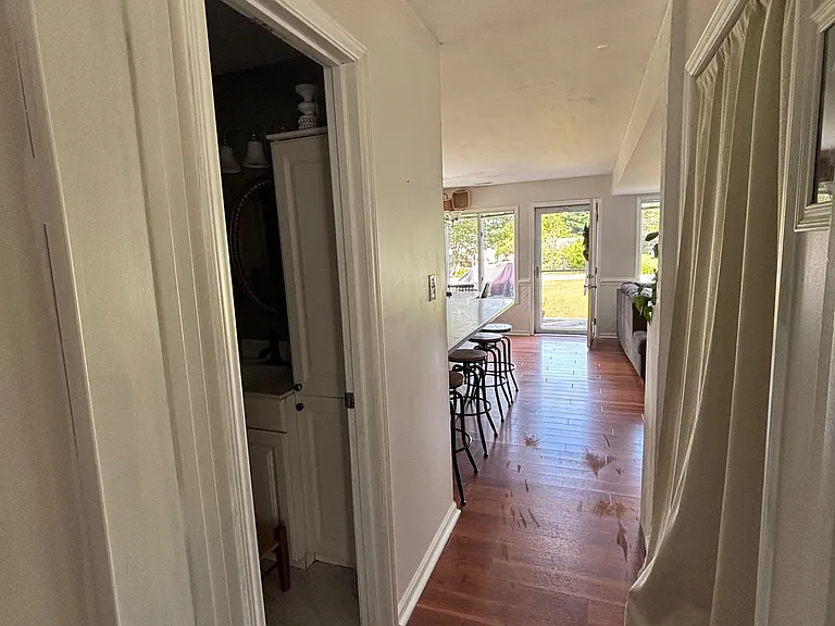 103 Pleasant Dr — Photo 5