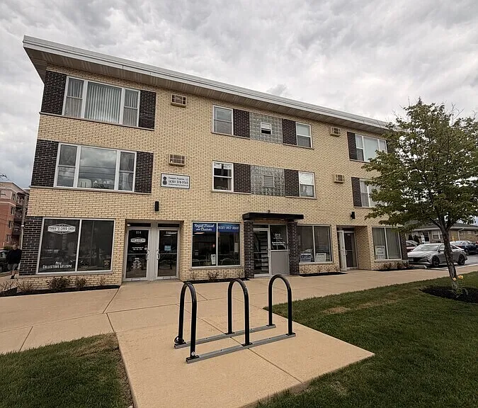910 Curtiss St #12 — Photo 1