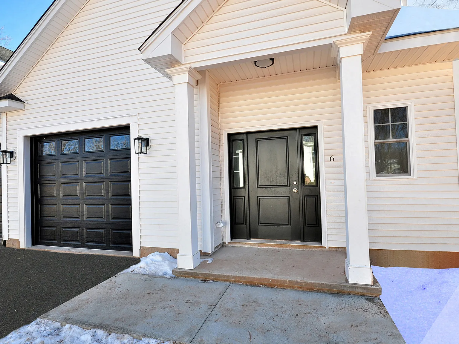 309 Main Street EB - 8 — Photo 2