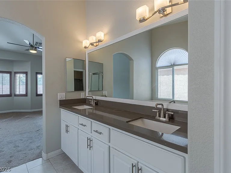 4029 Genoa Dr — Photo 37