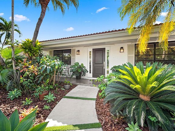 3rd image of 510 Gerona Avenue