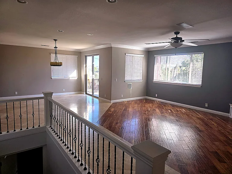 725 Red Cloud Rd — Photo 1