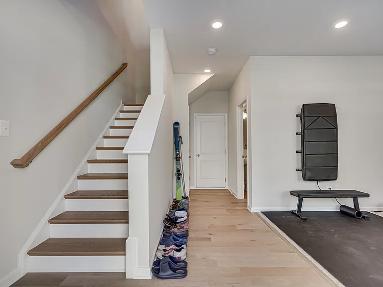 9536 Barnes Loop — Photo 3