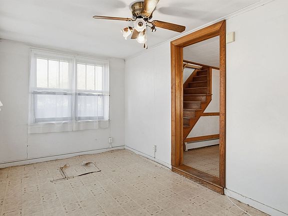 5th image of 1601 Westover Rd