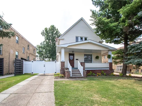 3877 Riveredge Rd, Cleveland, OH 44111
