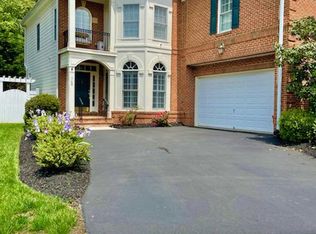 746 Pearson Point Pl, Annapolis, MD 21401
