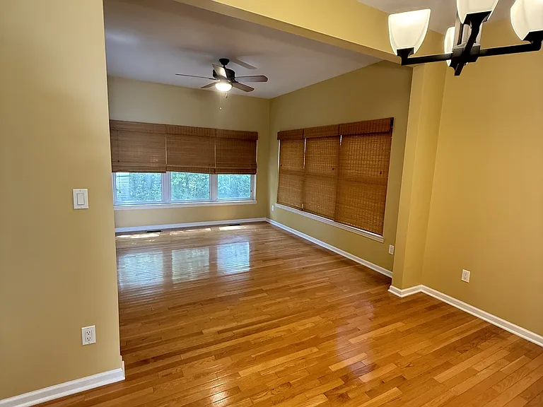 1588 Club House Ct — Photo 4