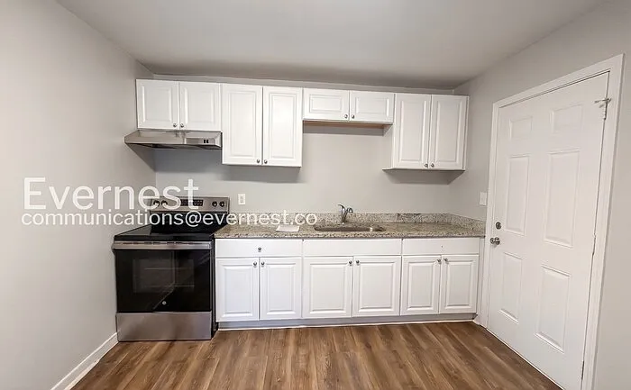 5725 Avenue O — Photo 5