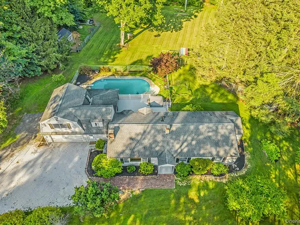 8 Lane, South Salem, NY 10590