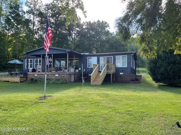 182 Saw Pit Landing Road, Blounts Creek, NC 27814