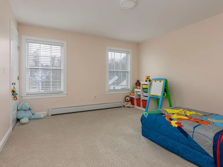 11 Dylan Dr — Photo 22