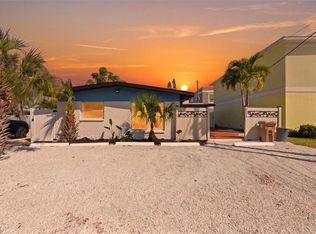 14906 N Bayshore Dr, Madeira Beach, FL 33708