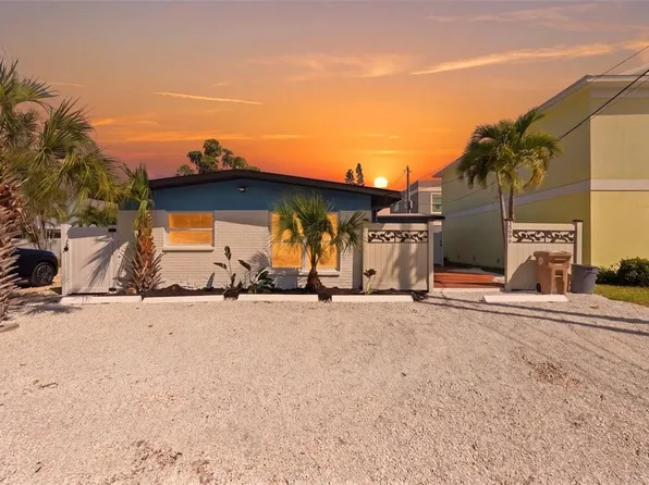 14906 N Bayshore Dr, Madeira Beach, FL 33708