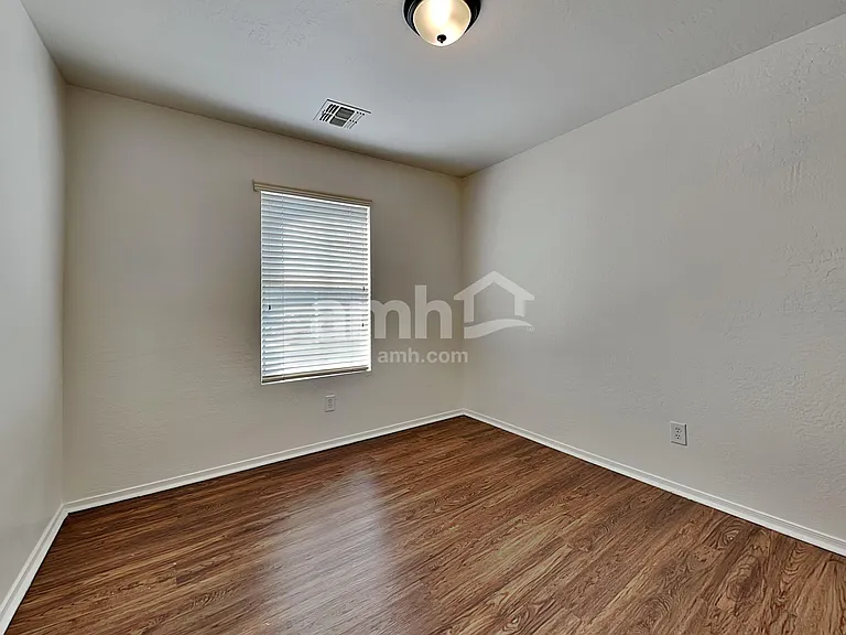 2653 S 89th Dr — Photo 12