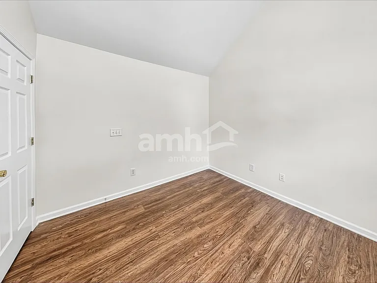 7636 Hidden Creek Dr — Photo 14