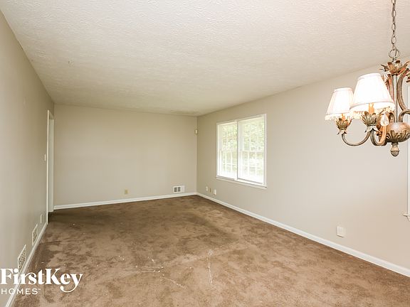 3rd image of 149 Tuscany Cir