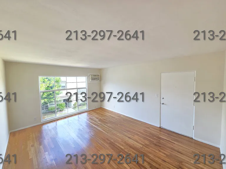 5527 Whitsett Ave #5521-D — Photo 3
