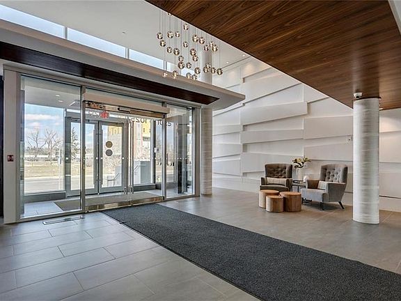 3rd image of 1025 N 5th Ave SW #2201