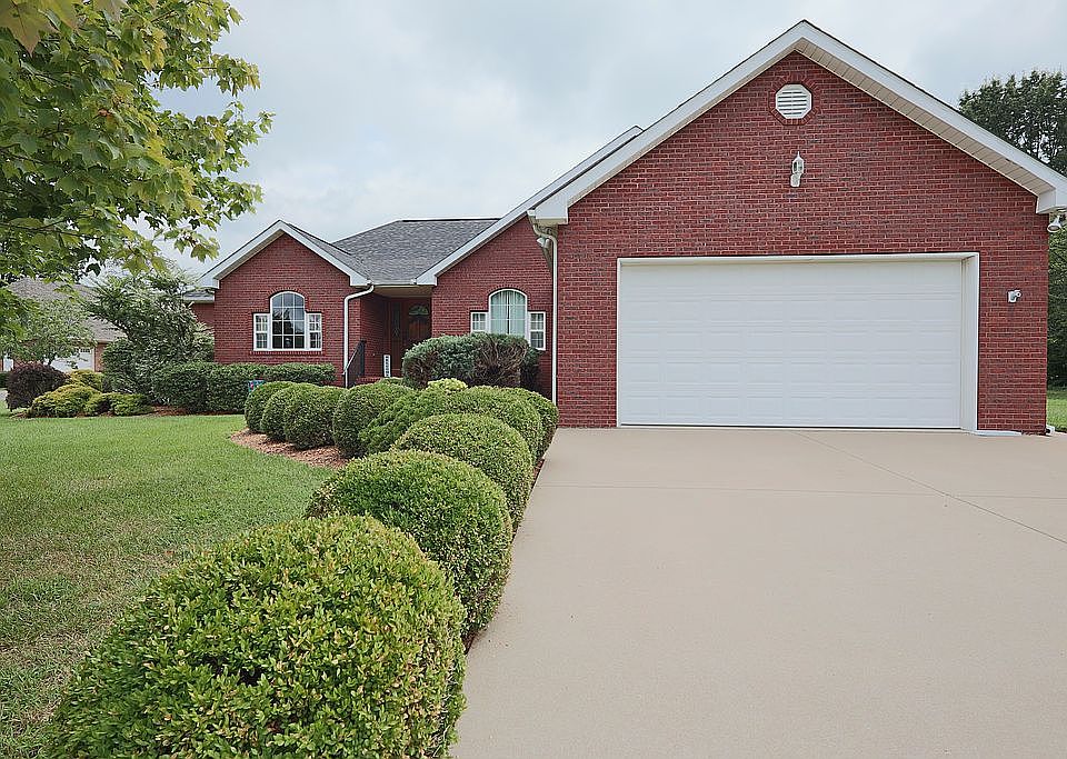 1st image of 1401 Fleetwood Dr