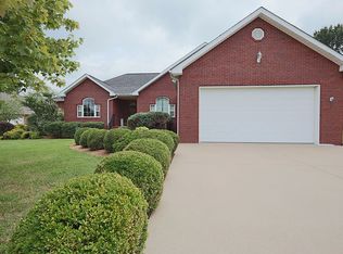 1401 Fleetwood Dr, Murray, KY 42071