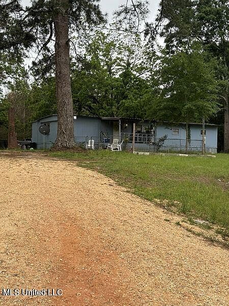 2nd image of 111 Daniel Magee Rd