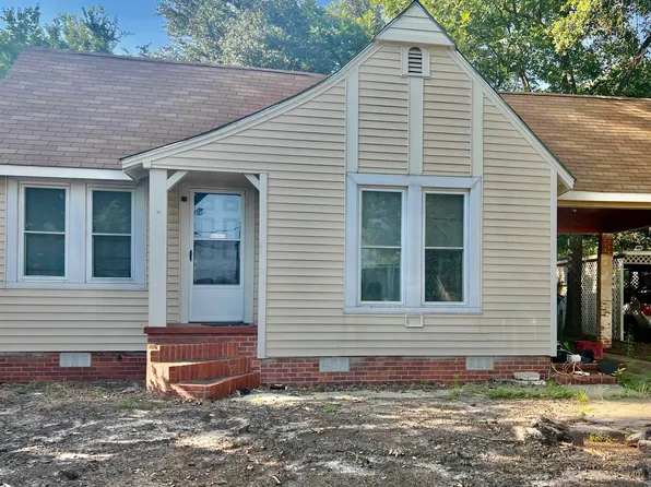 422 Melba Ave, Gladewater, TX 75647