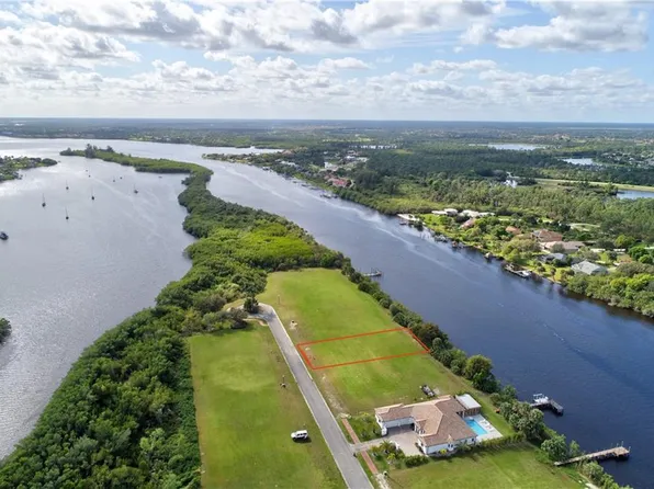 217 SE Fiore Bello, Port Saint Lucie, FL 34952