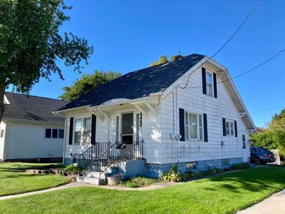 2420 Lincoln AVENUE, Two Rivers, WI, 54241