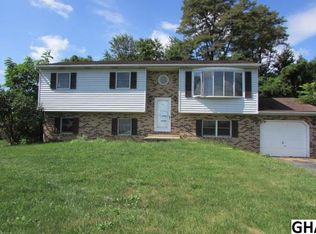 421 Pleasant View Rd, New Cumberland, PA 17070