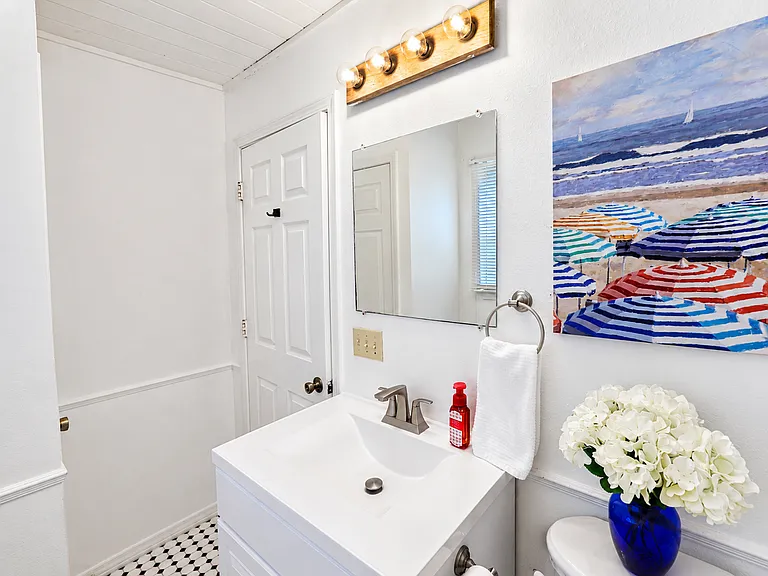 4008 Breezy Hill Ln — Photo 16