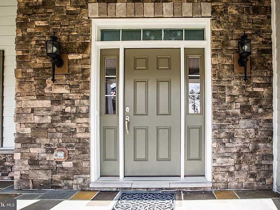 5th image of 11621 Pine Hollow Ln