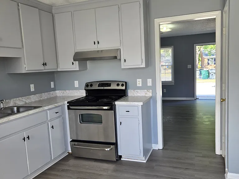 1700 Augusta Cir SE #1C — Photo 3