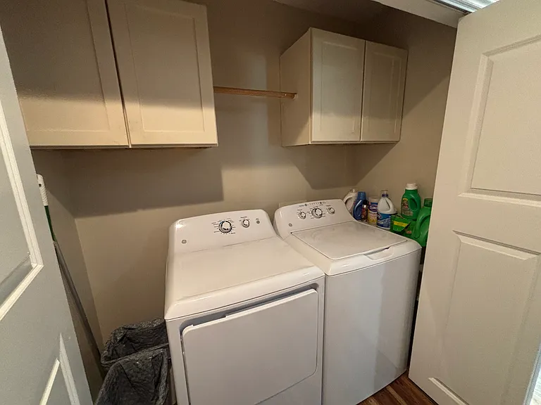 468 Derby Ln — Photo 31