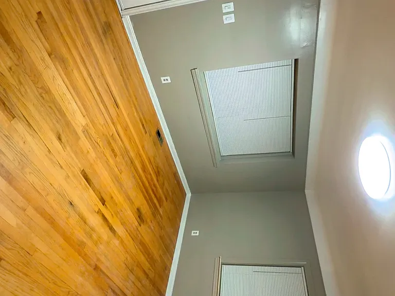 6400 Longacre St — Photo 2