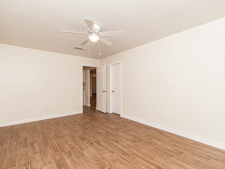 304 Timber Ridge Dr — Photo 23