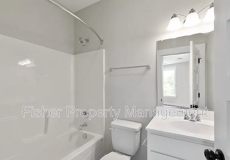 2200 Carrington St #301 — Photo 8