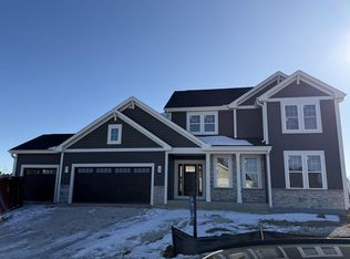 N73W17723 Mineral DRIVE, Menomonee Falls, WI 53051