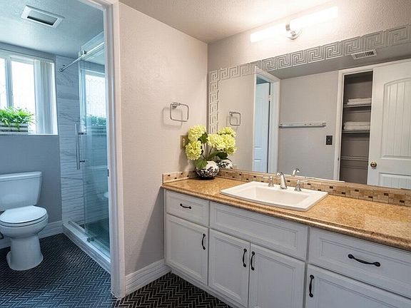 5th image of 3500 N HAYDEN Road #801