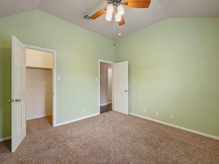 1006 Shadow Valley Cv — Photo 28