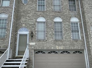 3018 Estate Dr, Oakdale, PA 15071