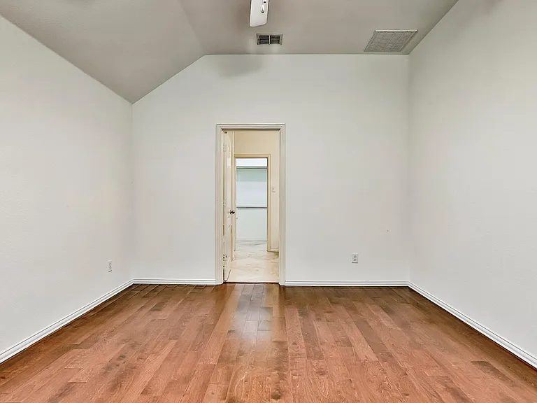 2853 Cascade Cove Dr — Photo 20