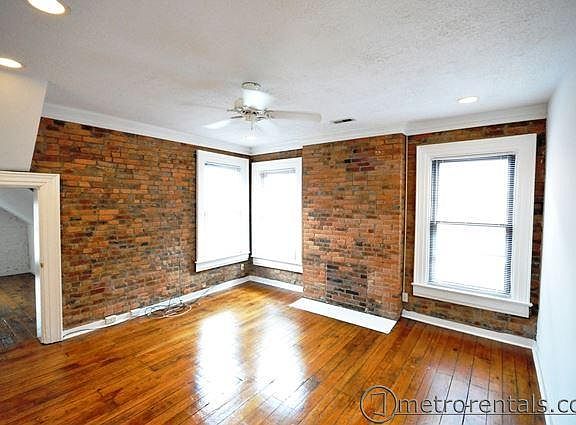 3rd image of 321 E Livingston Ave APT C