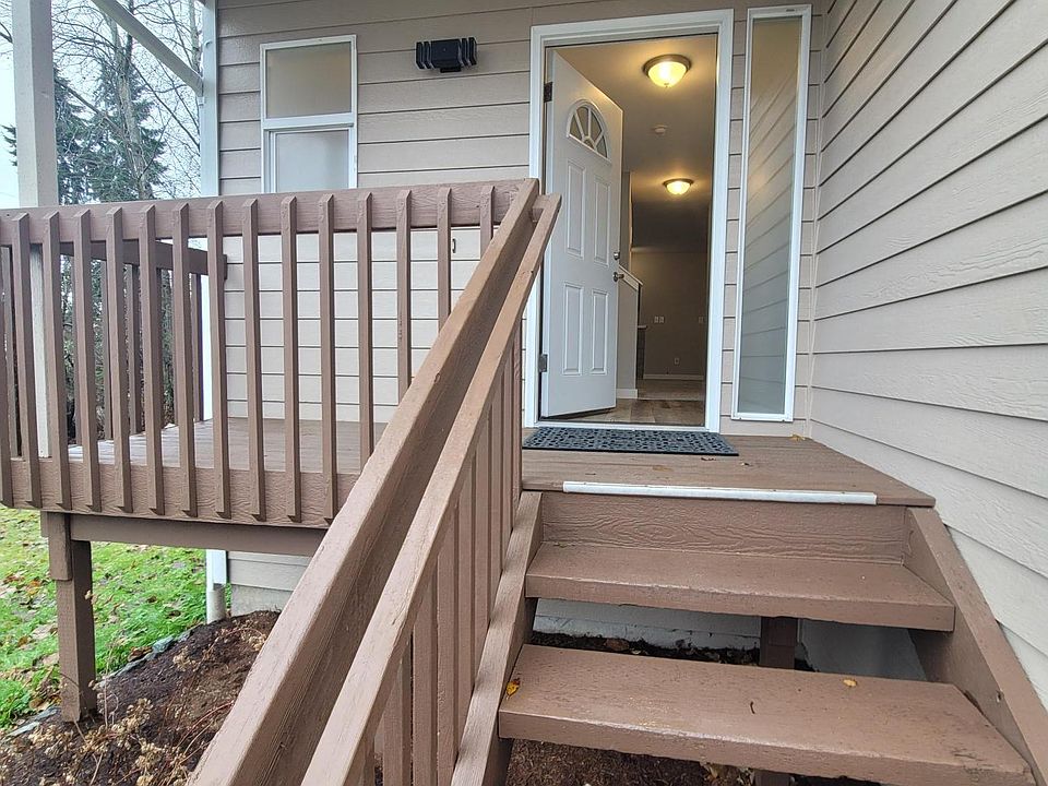 Unit B with small front deck