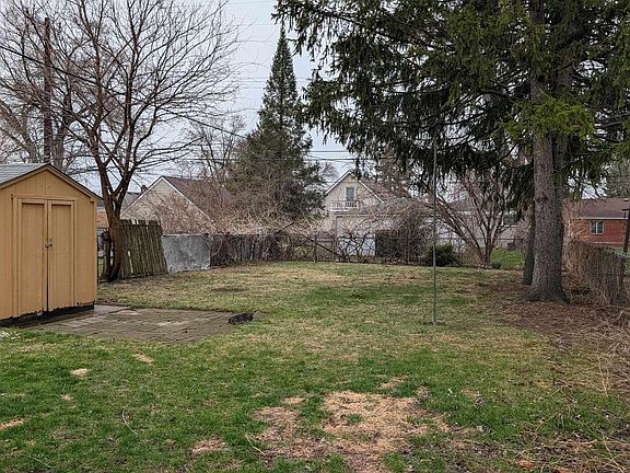 2nd image of 24876 Dale Ave