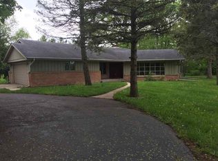 11212 Bayberry Dr, Roscoe, IL 61073